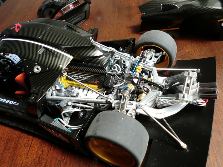 メガネスキーな紳士のブログ : オートアート 1/18 パガーニ ゾンダR